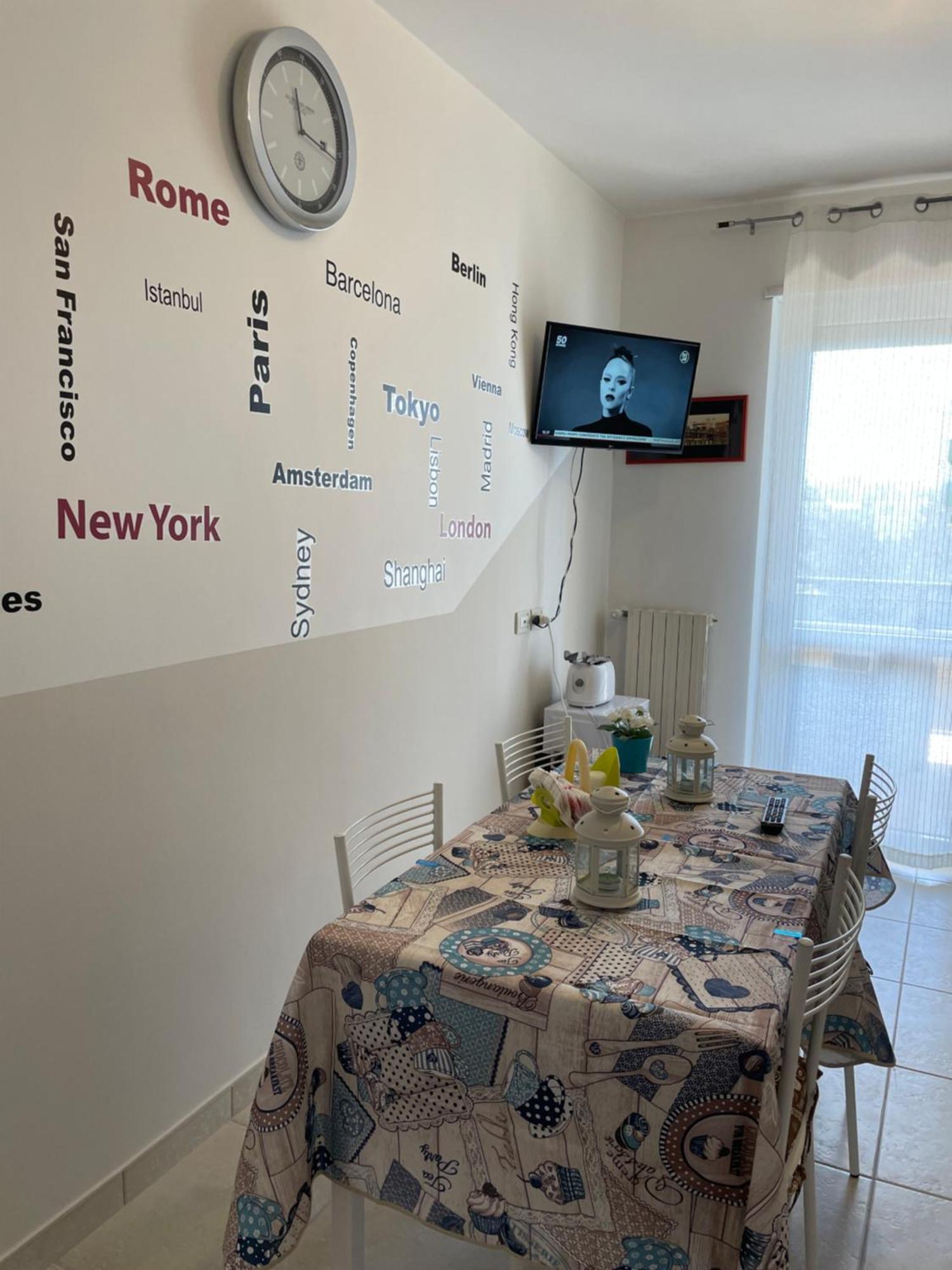 A Casa Di Fabio Holiday House Бари Экстерьер фото