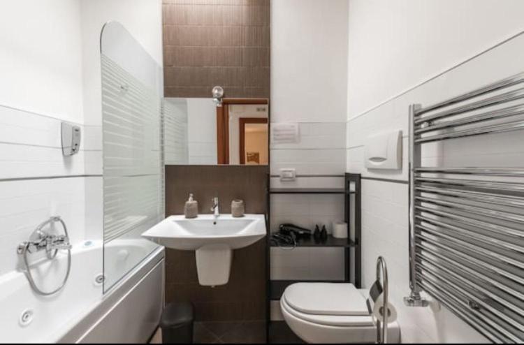 A Casa Di Fabio Holiday House Бари Экстерьер фото